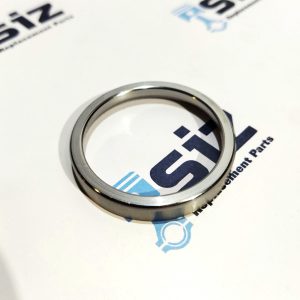 R106831 Седло впускного клапана John Deere